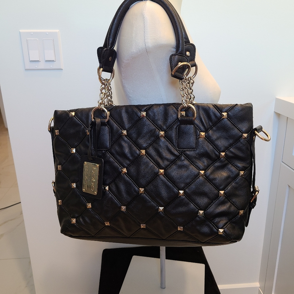 Bebe quilted  LargeTote bag/ Sz 10" height, 14" wide, 4.5 bottom wide